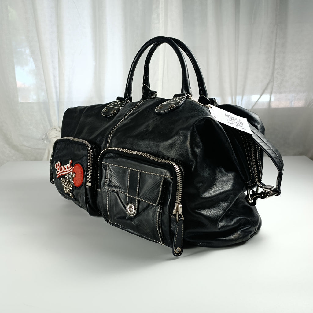 Borsa a Mano Gucci in Pelle Nera con Patch Decorativo