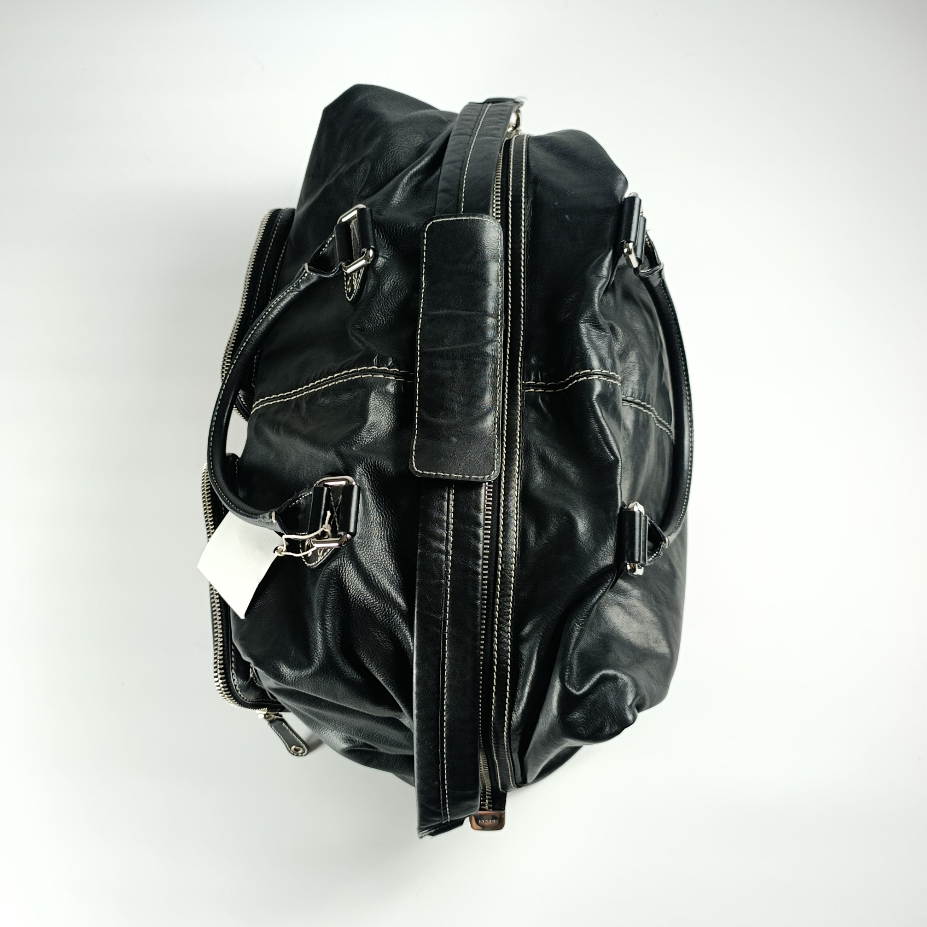 Borsa a Mano Gucci in Pelle Nera con Patch Decorativo