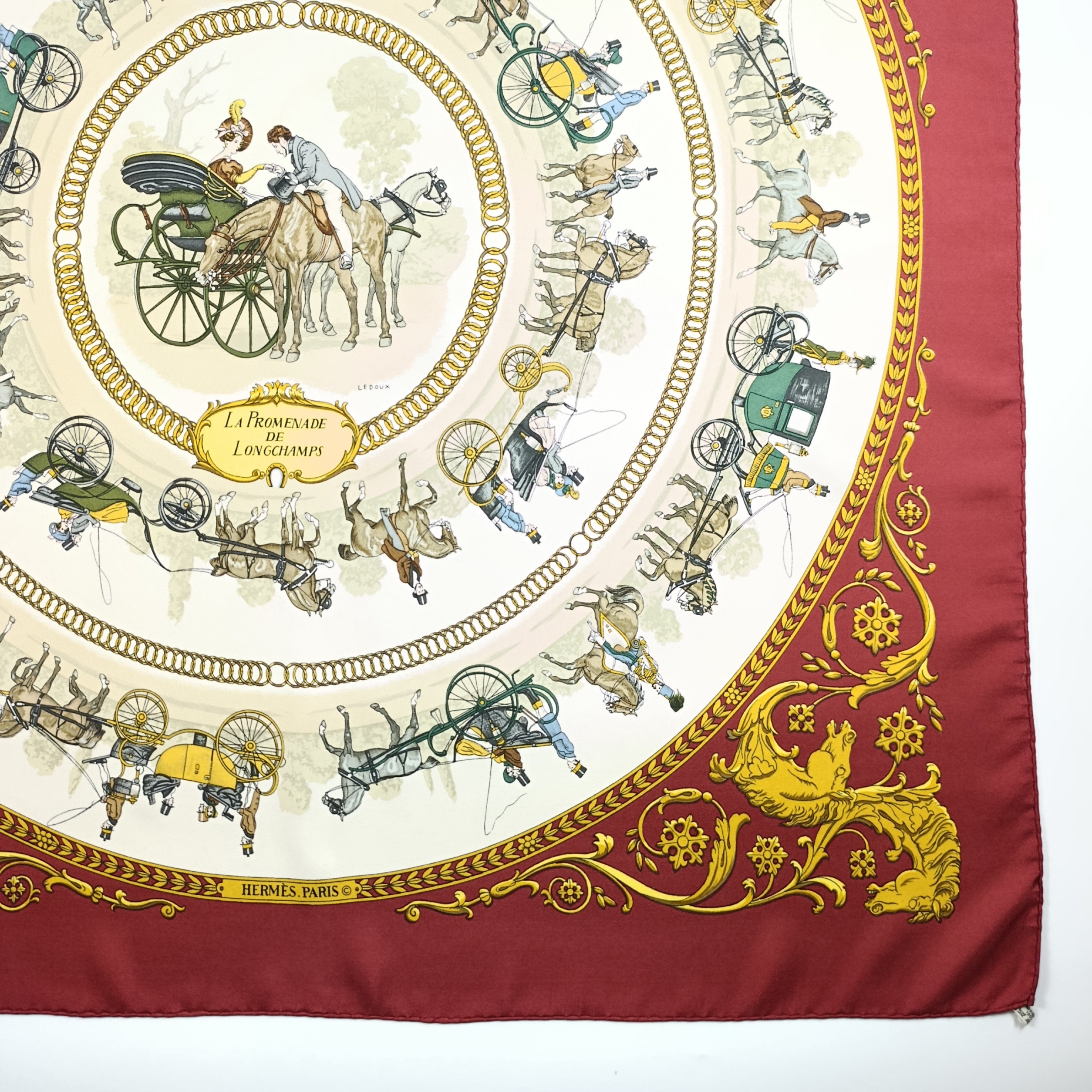 Foulard Hermès Carré "La Promenade de Longchamps"  Bordo Rosso