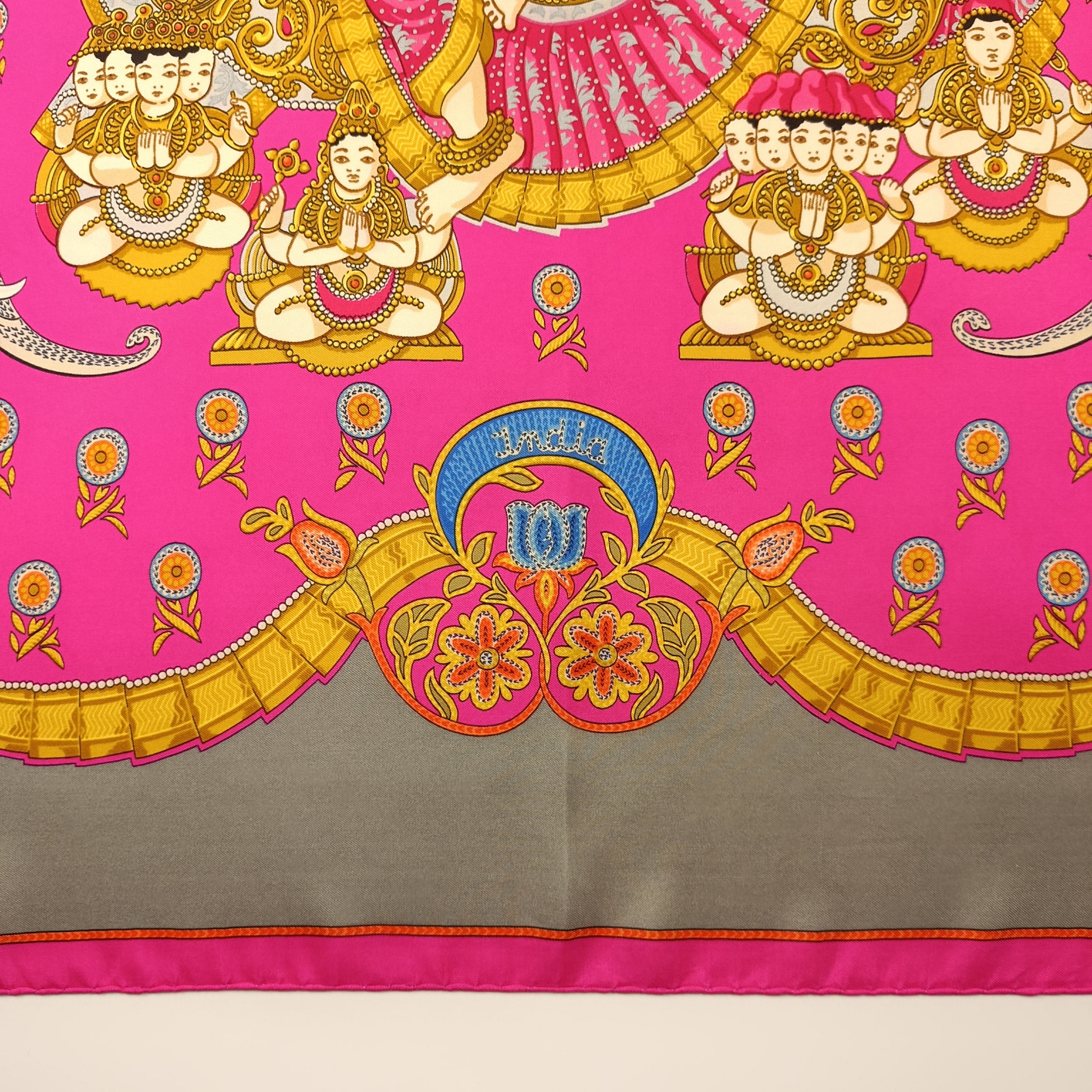 Foulard Hermès India di Catherine Latham in Seta