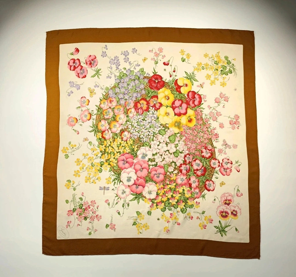 Foulard Gucci Vintage Motivo "Flora" con Bordo Marrone