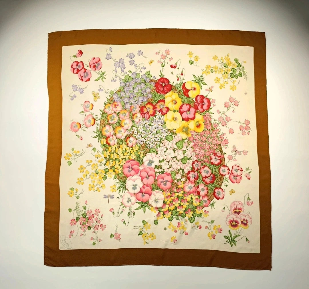 Foulard Gucci Vintage Motivo "Flora" con Bordo Marrone