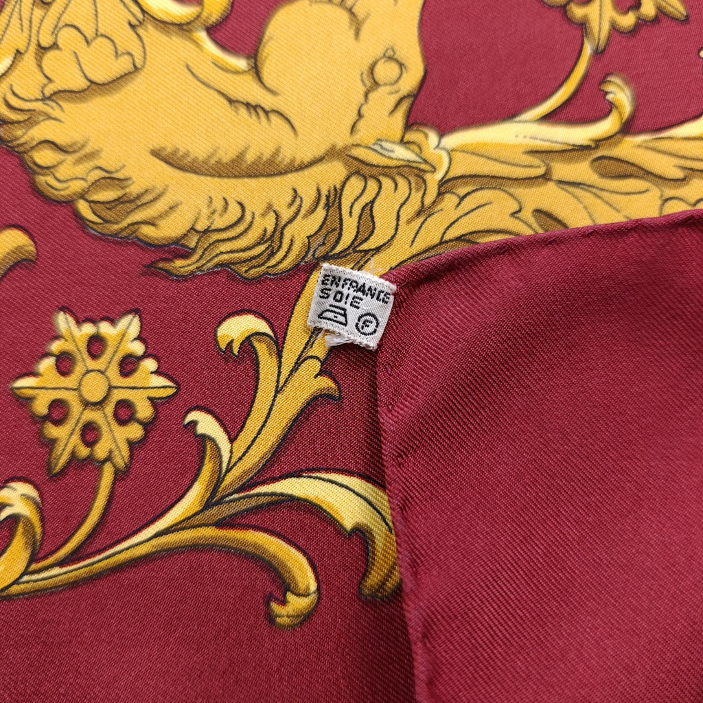 Foulard Hermès Carré "La Promenade de Longchamps"  Bordo Rosso
