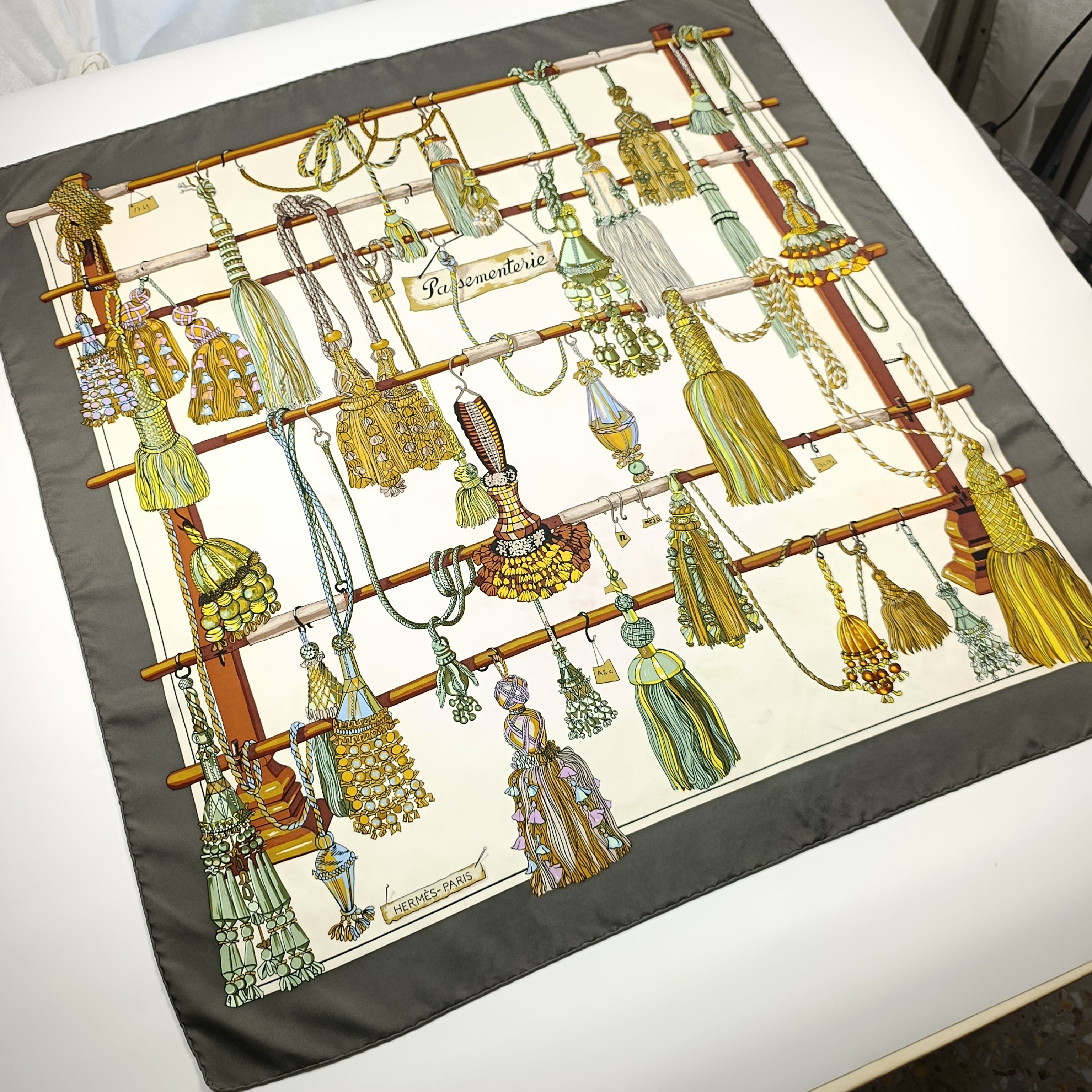 Foulard Hermès Passementerie Seta Vintage