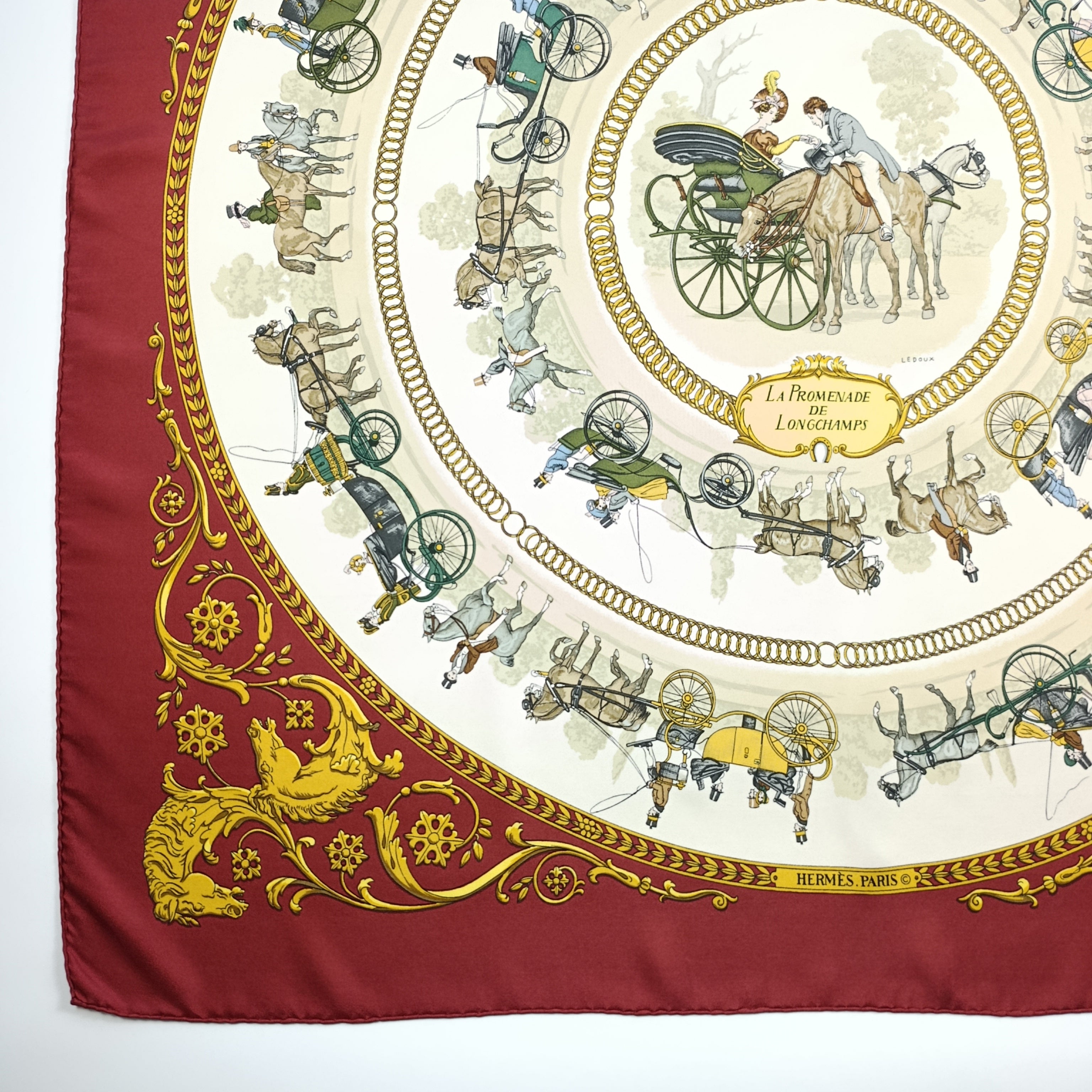 Foulard Hermès Carré "La Promenade de Longchamps"  Bordo Rosso
