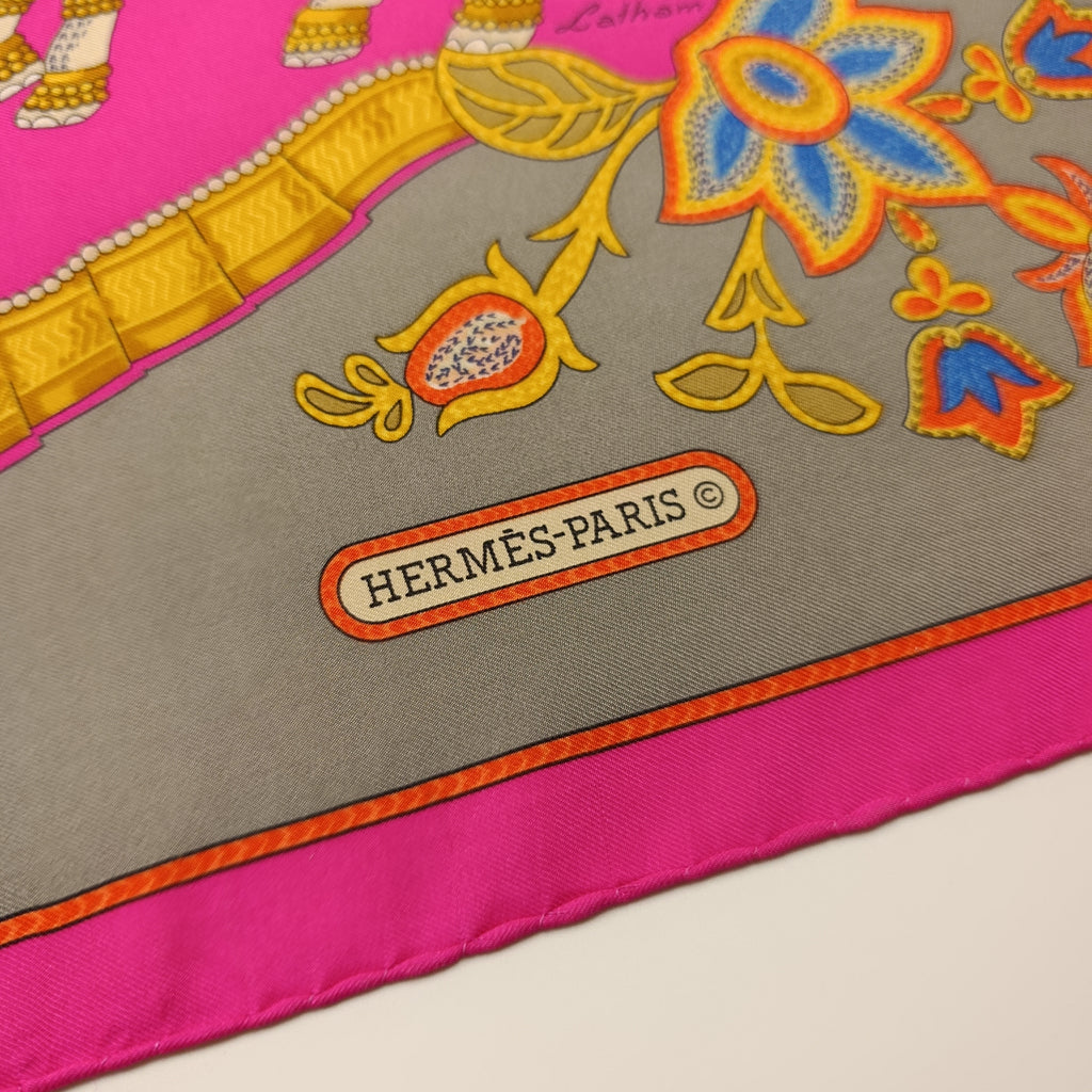Foulard Hermès India di Catherine Latham in Seta