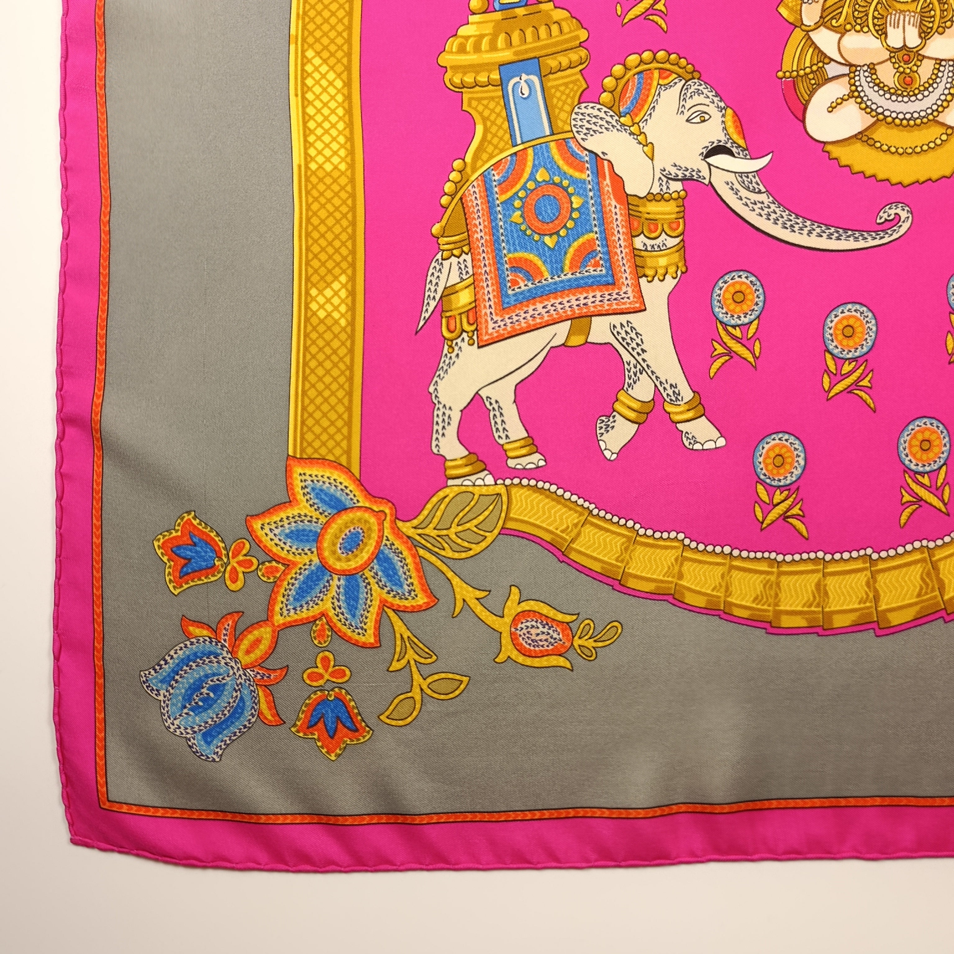 Foulard Hermès India di Catherine Latham in Seta