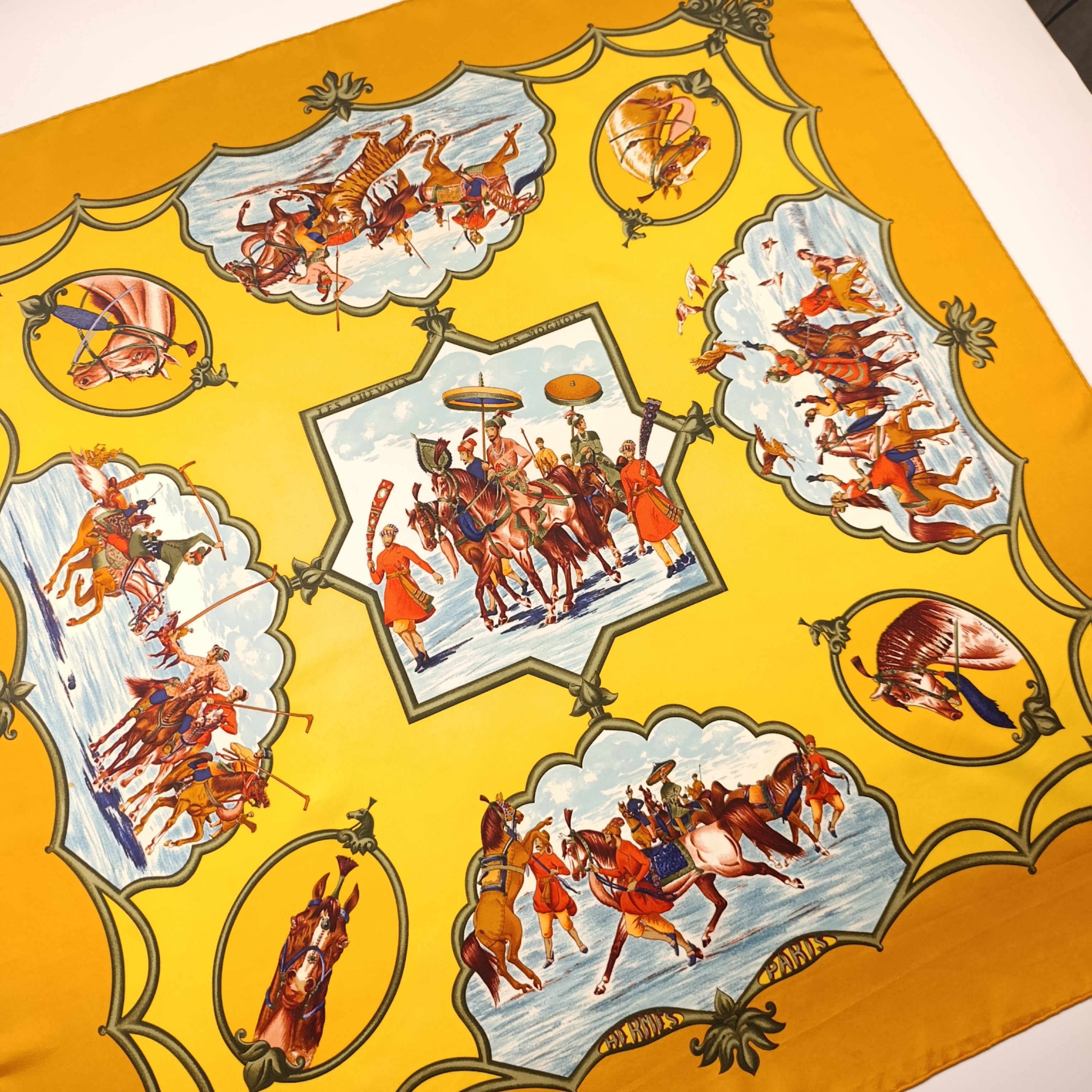 Foulard Hermès Les Chevaux des Mogols Seta