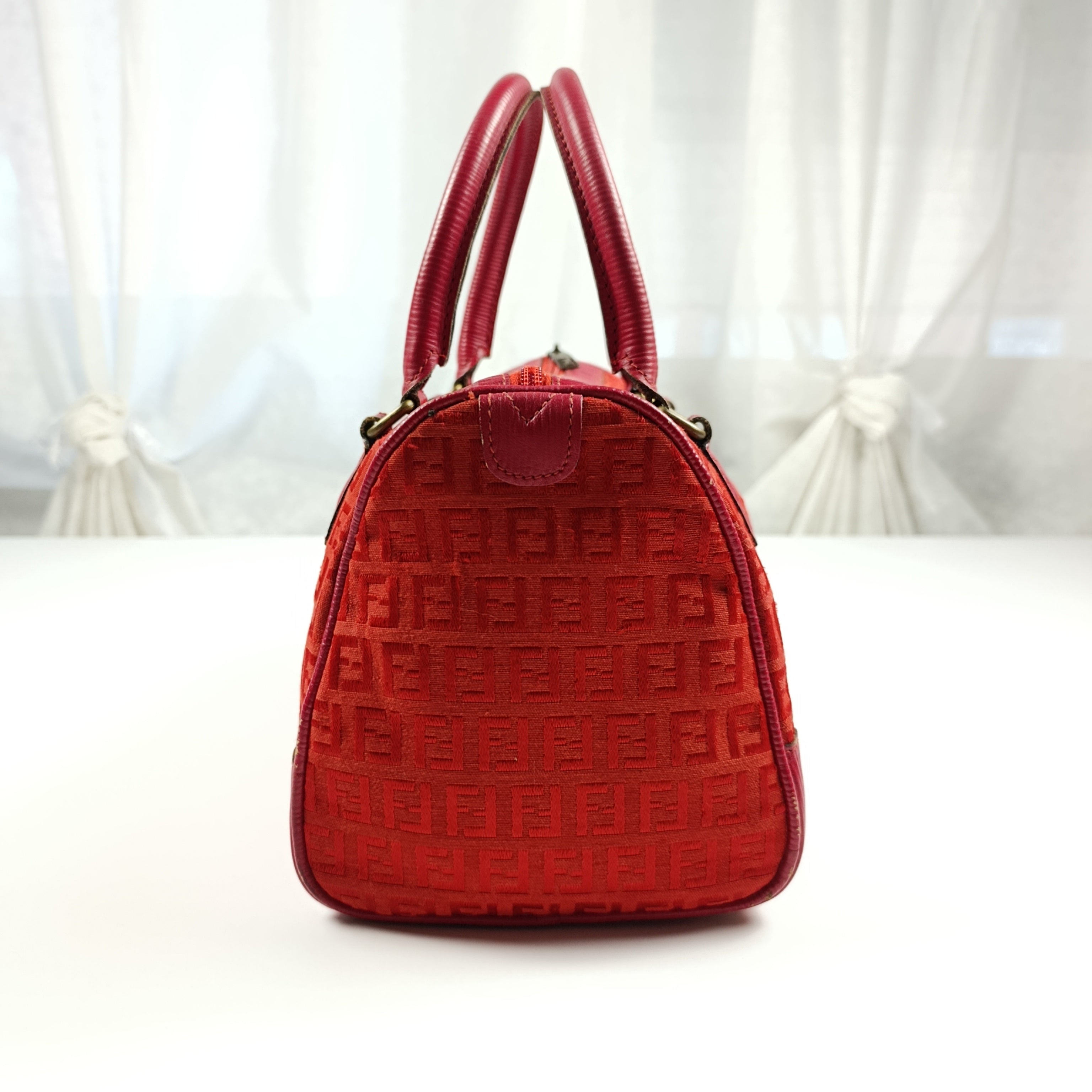 Borsa Fendi Vintage Bauletto in Tessuto Monogram Rosso  Edizione S.A.S.